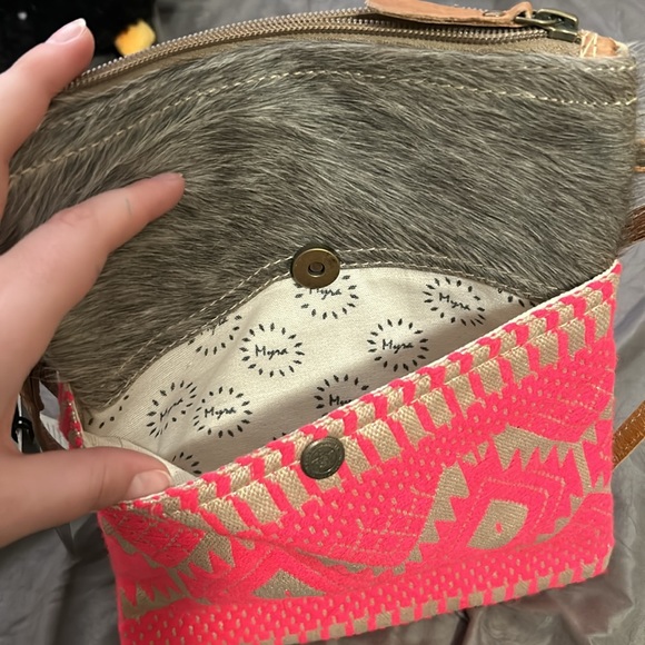 Myra Bag Purse - Picture 3 of 6